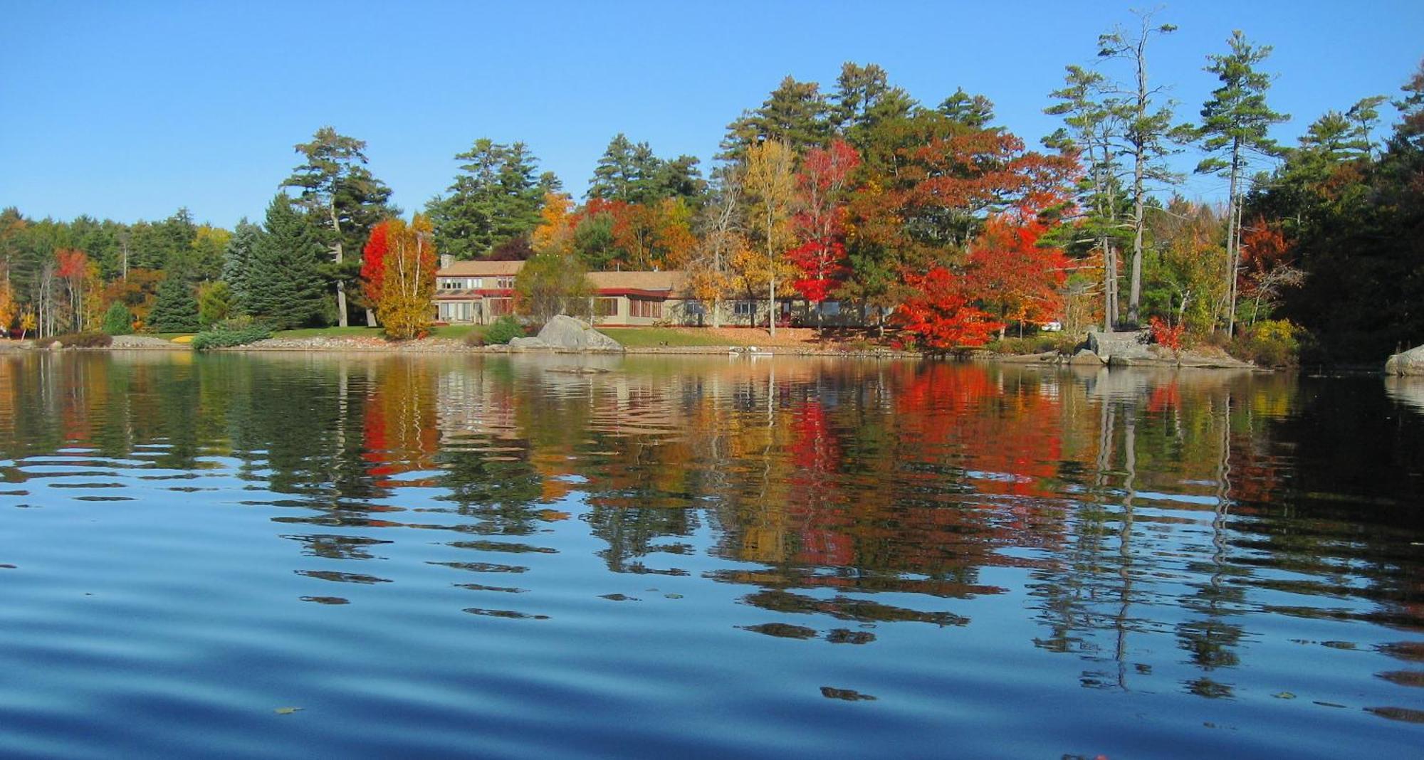 Alamoosook Lakeside Inn Orland المظهر الخارجي الصورة